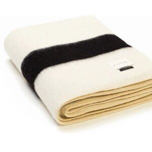 Blacksaw Siempre Recycled Blanket